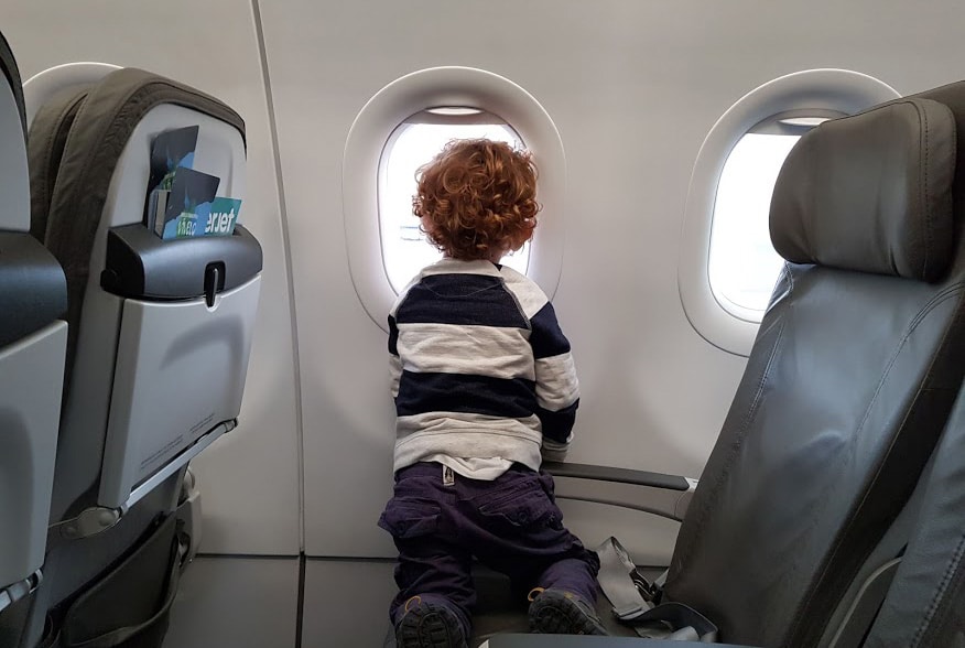 Algunos consejos para volar con niños a bordo