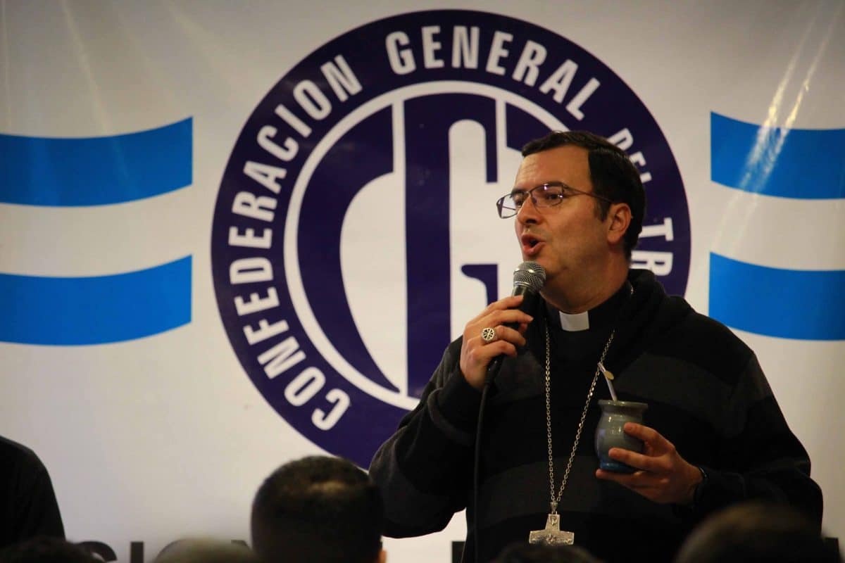 Obispo destacó el rol de la Iglesia como "buen mediador" en conflictos políticos o sociales