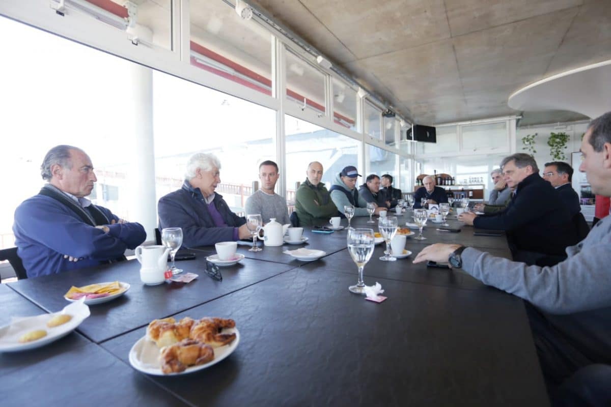 Pulti se reunió con la Cámara de Balnearios: «Más turismo es más trabajo para los marplatenses”