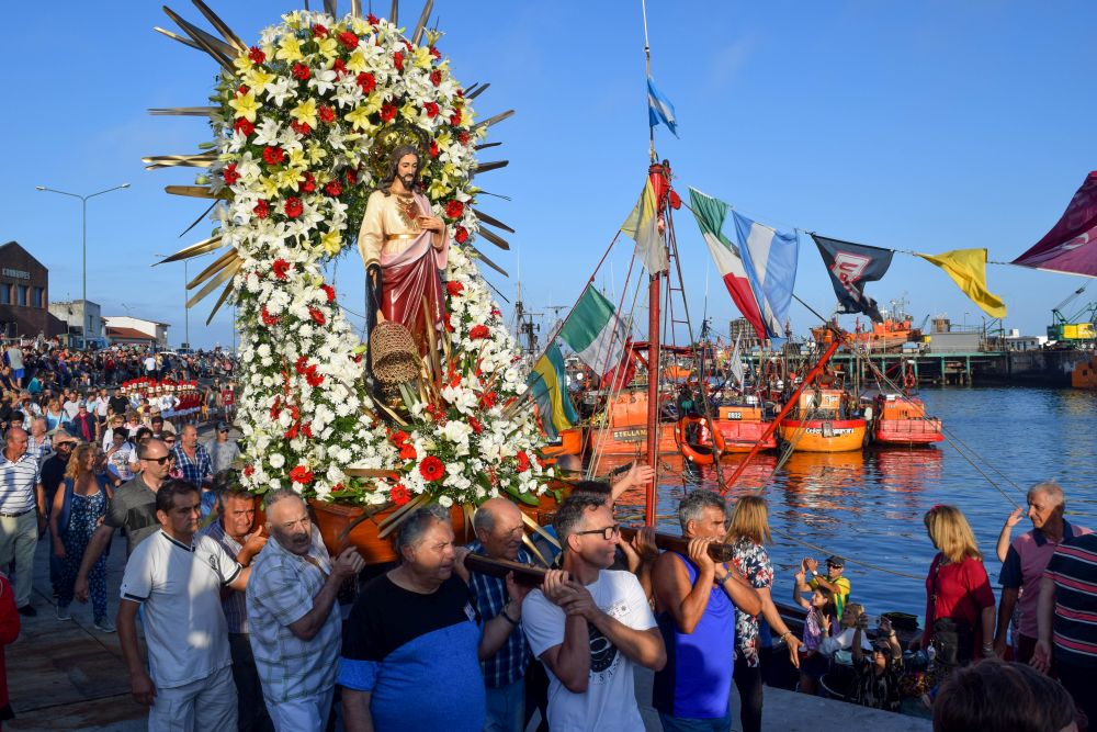 Se conmemora la Fiesta de San Salvador, patrono de los pescadores