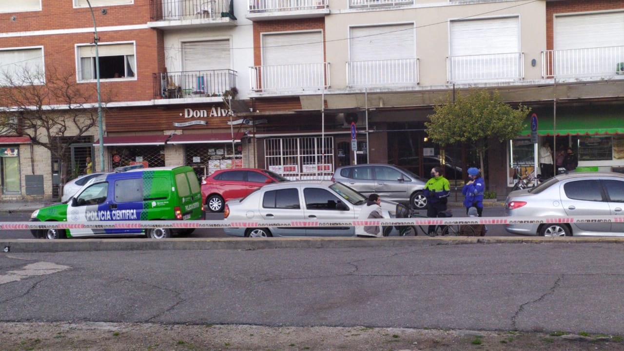 Una mujer murió aplastada frente a Plaza Colon