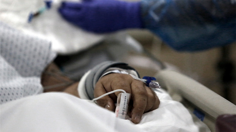 Argentina superó la barrera de las 100.000 muertes por coronavirus