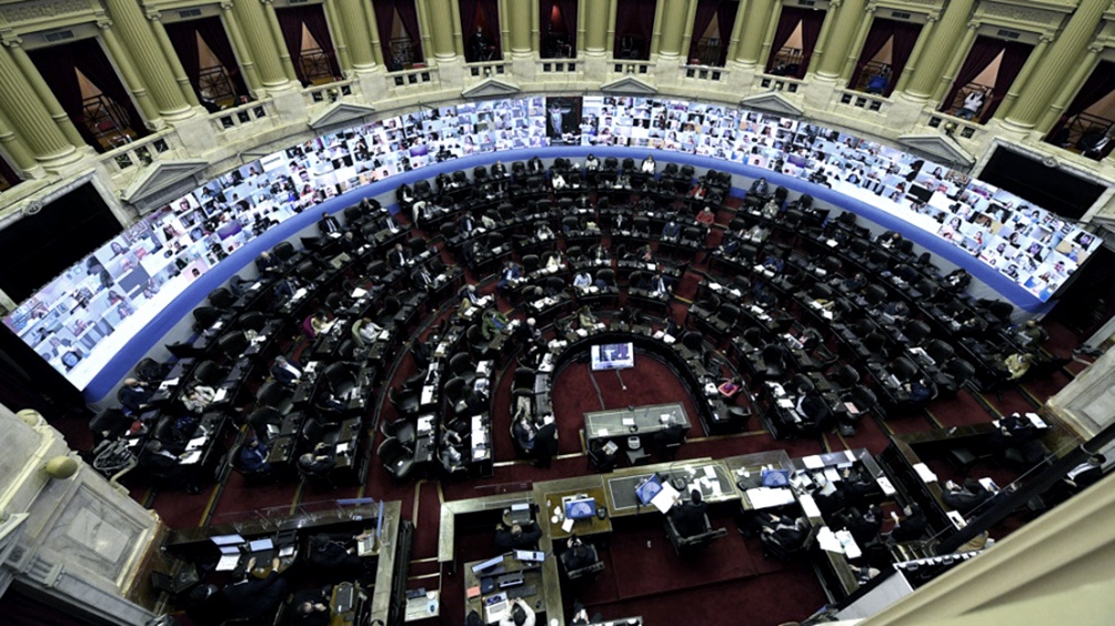 Diputados y senadores prestan juramento y toma forma la nueva composición del Congreso