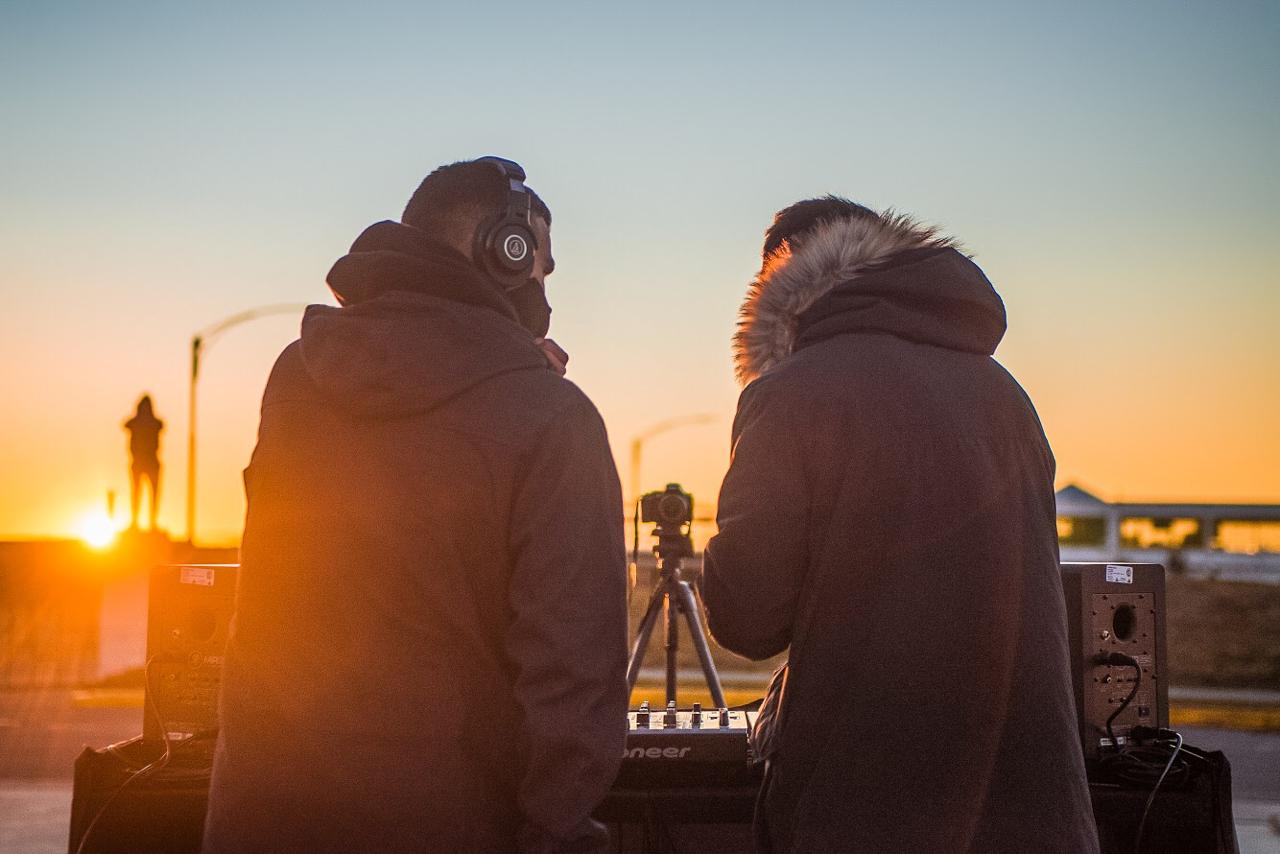 "Mar del Plata al Mundo" con la música de Djs locales "Mar del Plata al Mundo" con la música de Djs locales