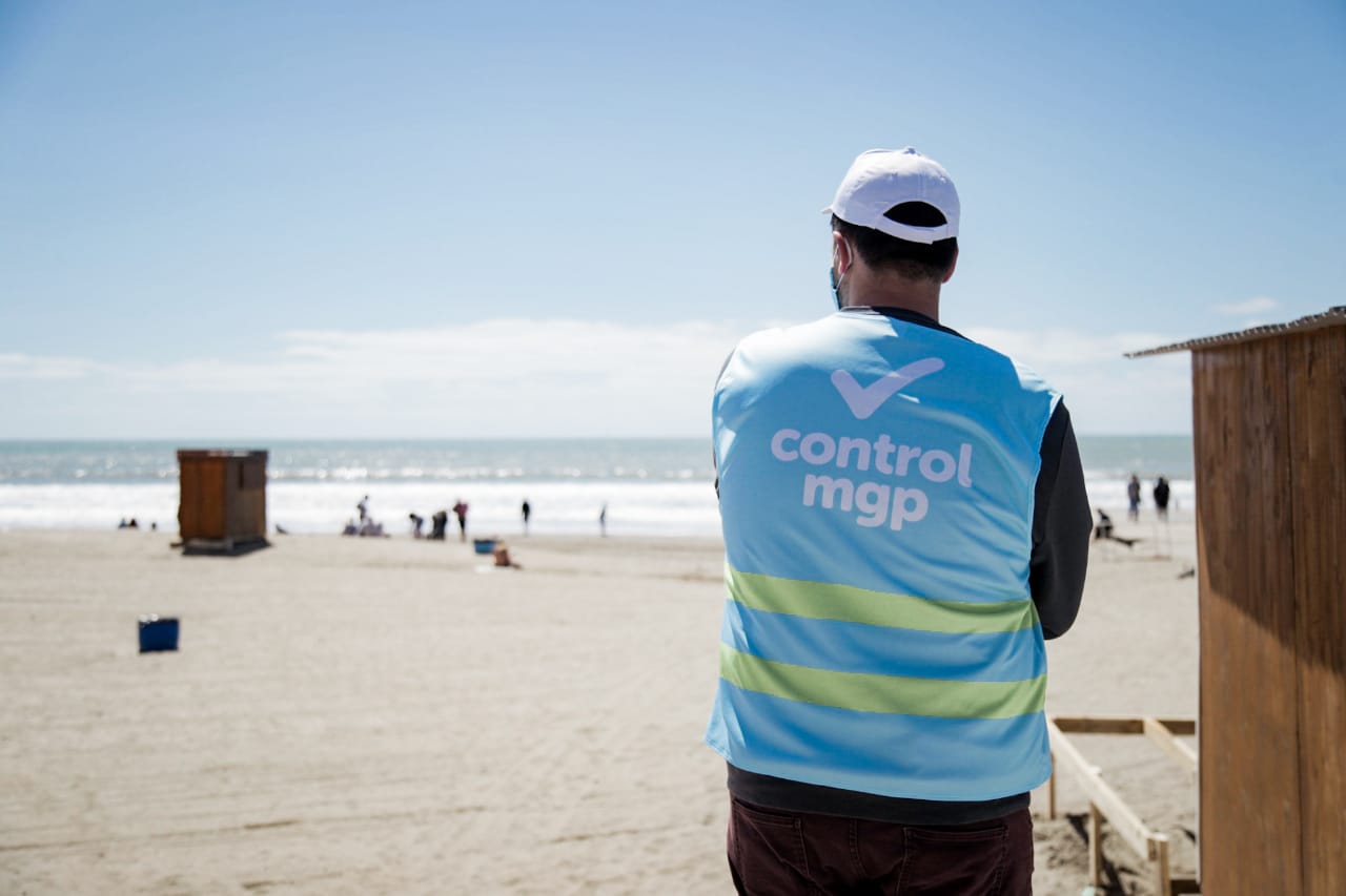 Implementan en Mar del Plata controles en accesos, playas y corredores gastronómicos