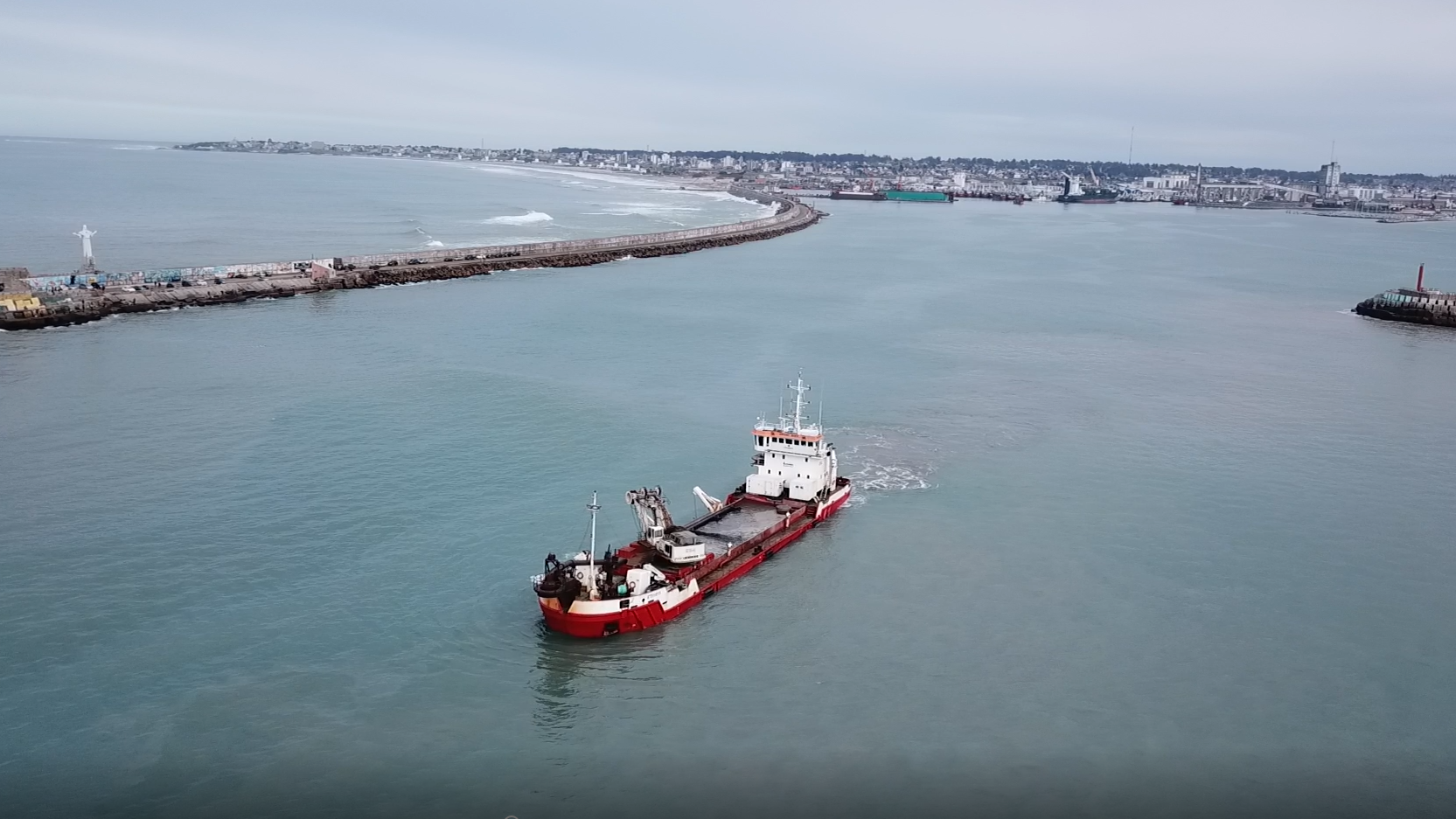 Una empresa danesa presentó oferta en nueva licitación para dragar el puerto de Mar del Plata