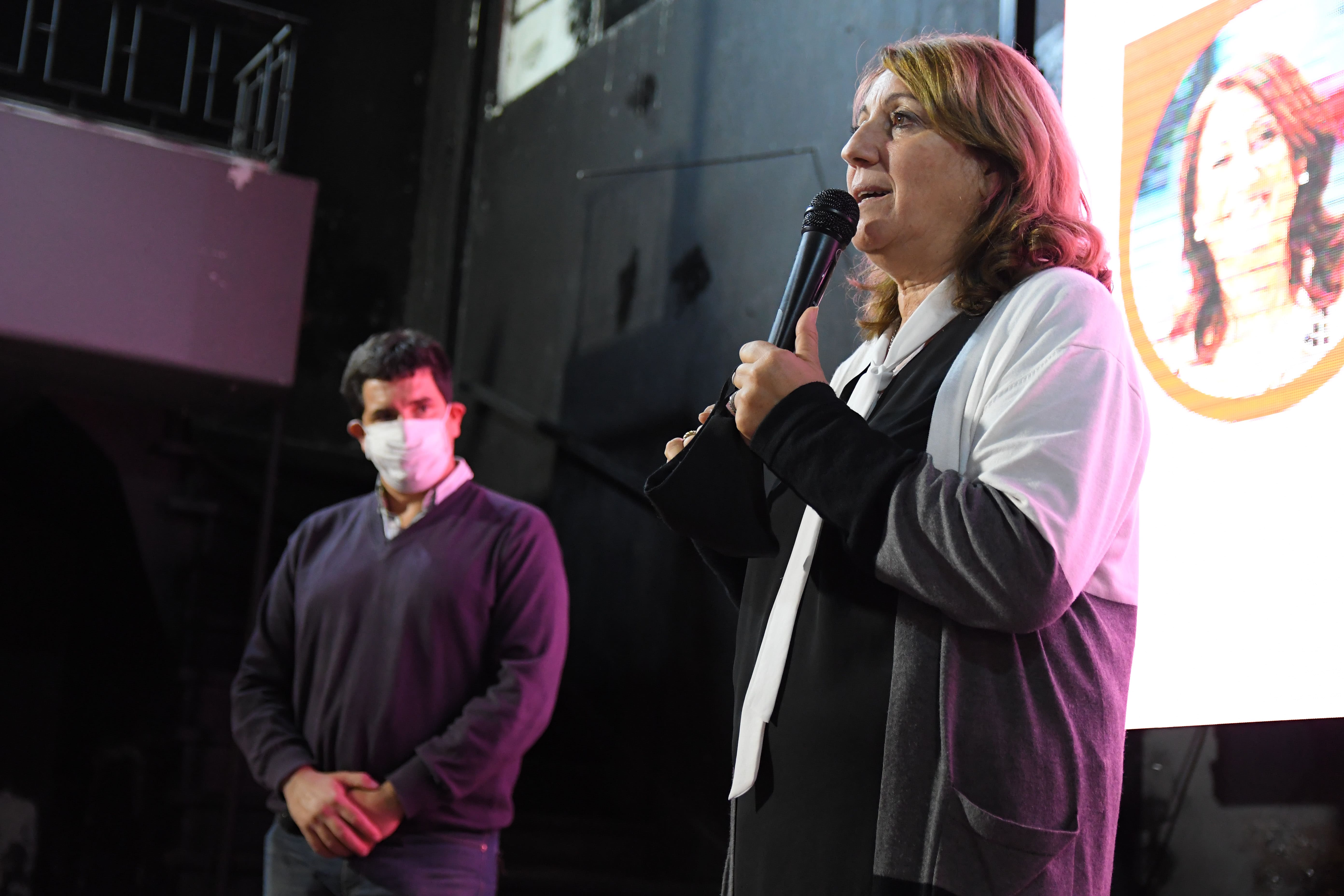 Mónica Fein, la candidata a presidir el Partido Socialista, recorrió Mar del Plata