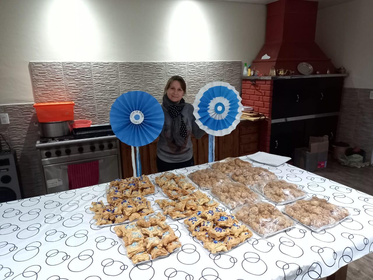 La ONG CEFIL repartió pastelitos y leche chocolatada a diferentes espacios de contención social de General Pueyrredón