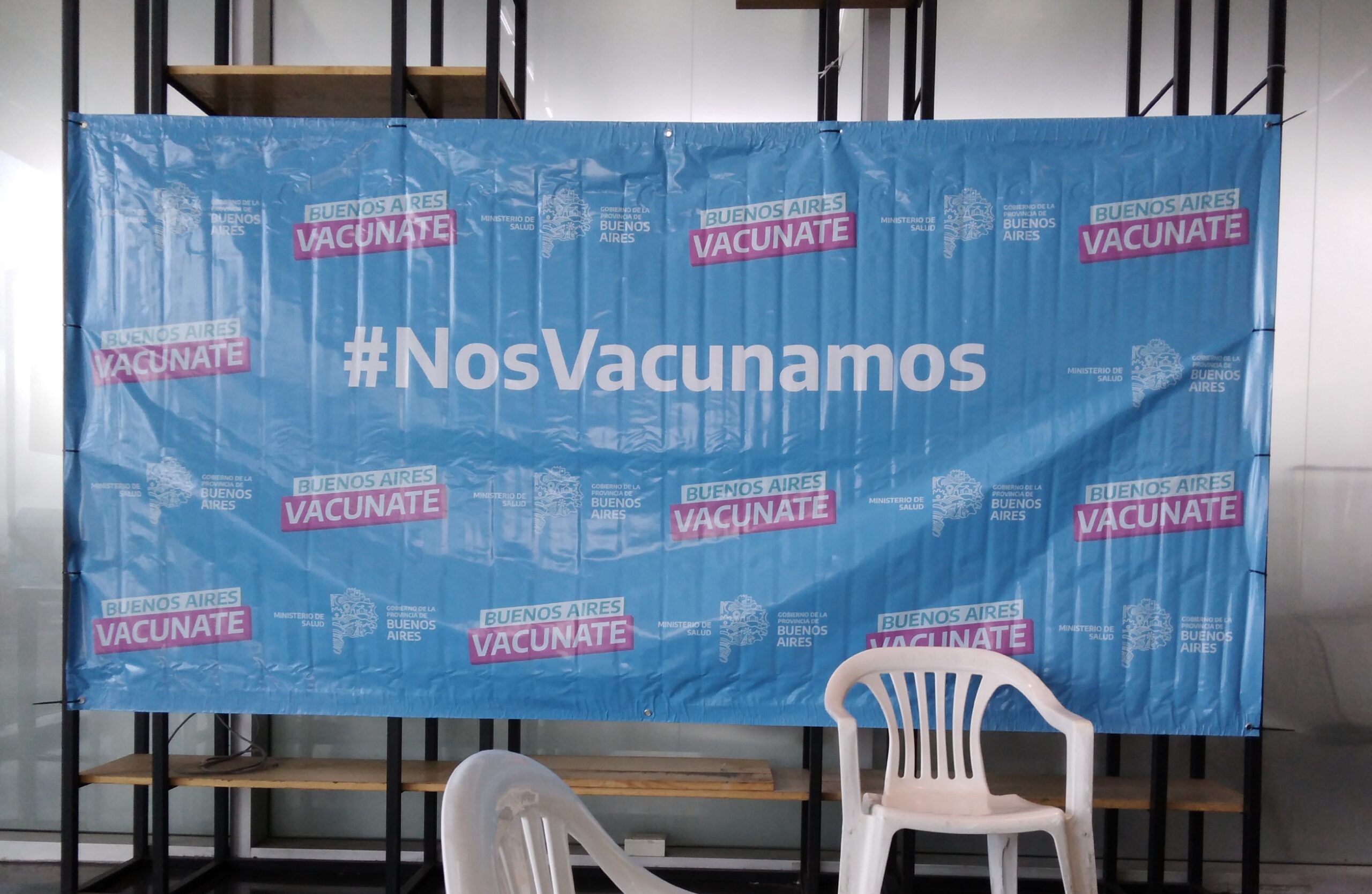Comienzan a vacunar a 100 mil adolescentes en la provincia de Buenos Aires