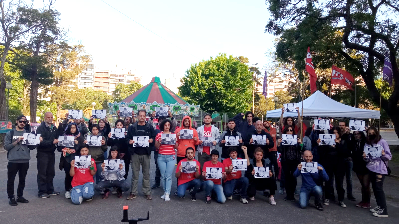 El Frente de Izquierda Unidad cerró su campaña con un acto y festival en Plaza Mitre