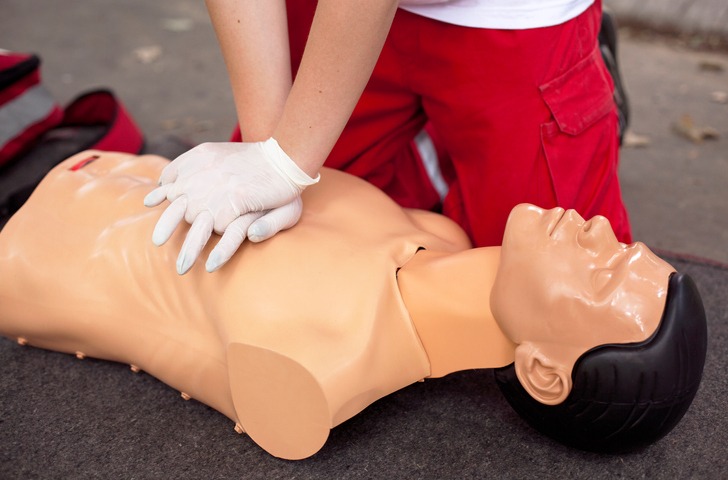 Primeros Auxilios para salvar vidas; Si un accidente te avisara, ¿sabrías qué hacer?