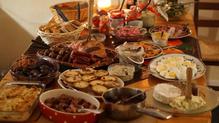 Recomiendan moderar comidas y alcohol para evitar malestares gastrointestinales en las Fiestas