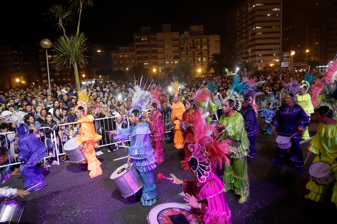 Carnaval: Mar del Plata al ritmo del Corso Central