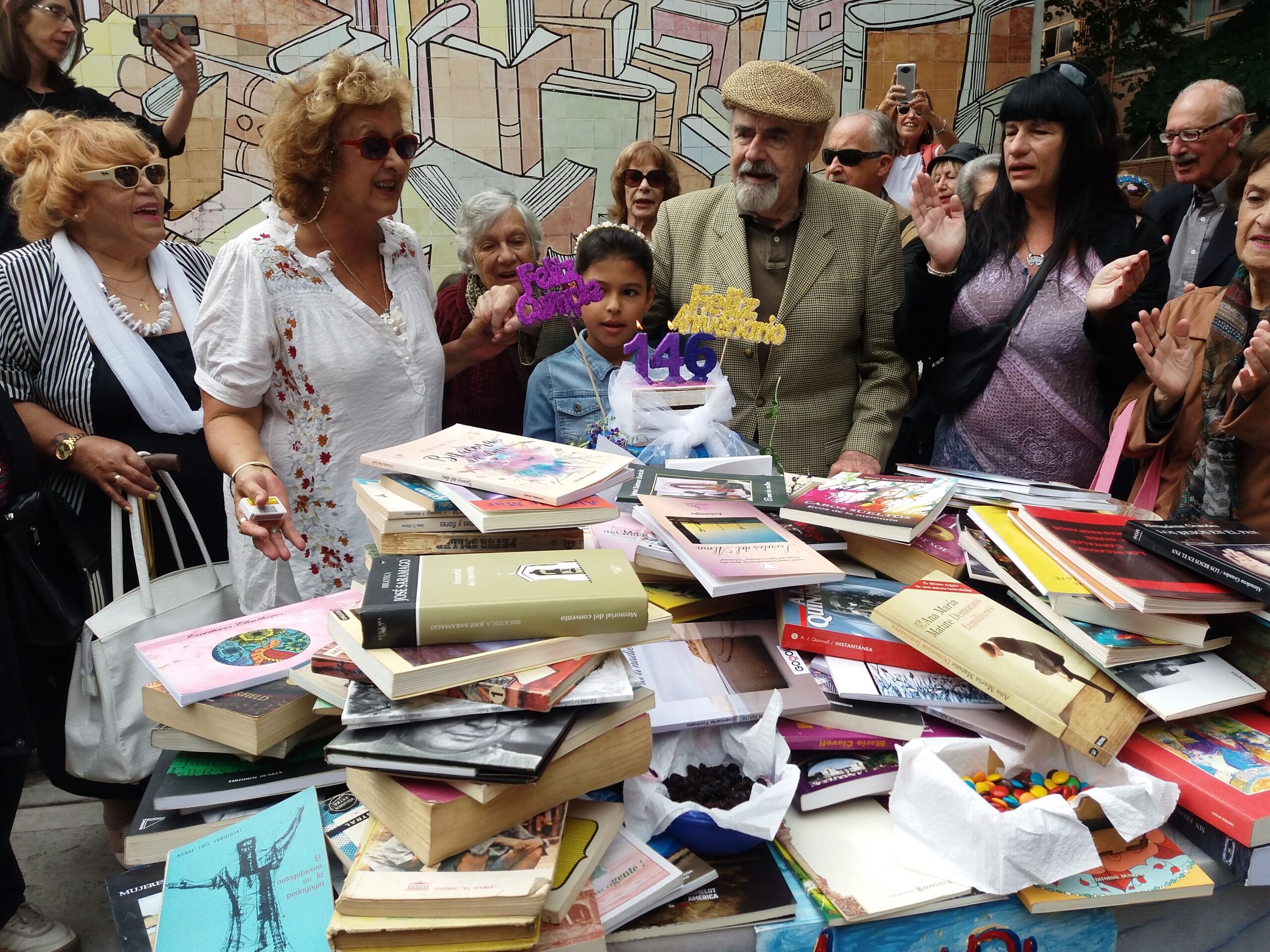 Llega la novena edición de “La Torta de Libros” en el cumpleaños de Mar del Plata