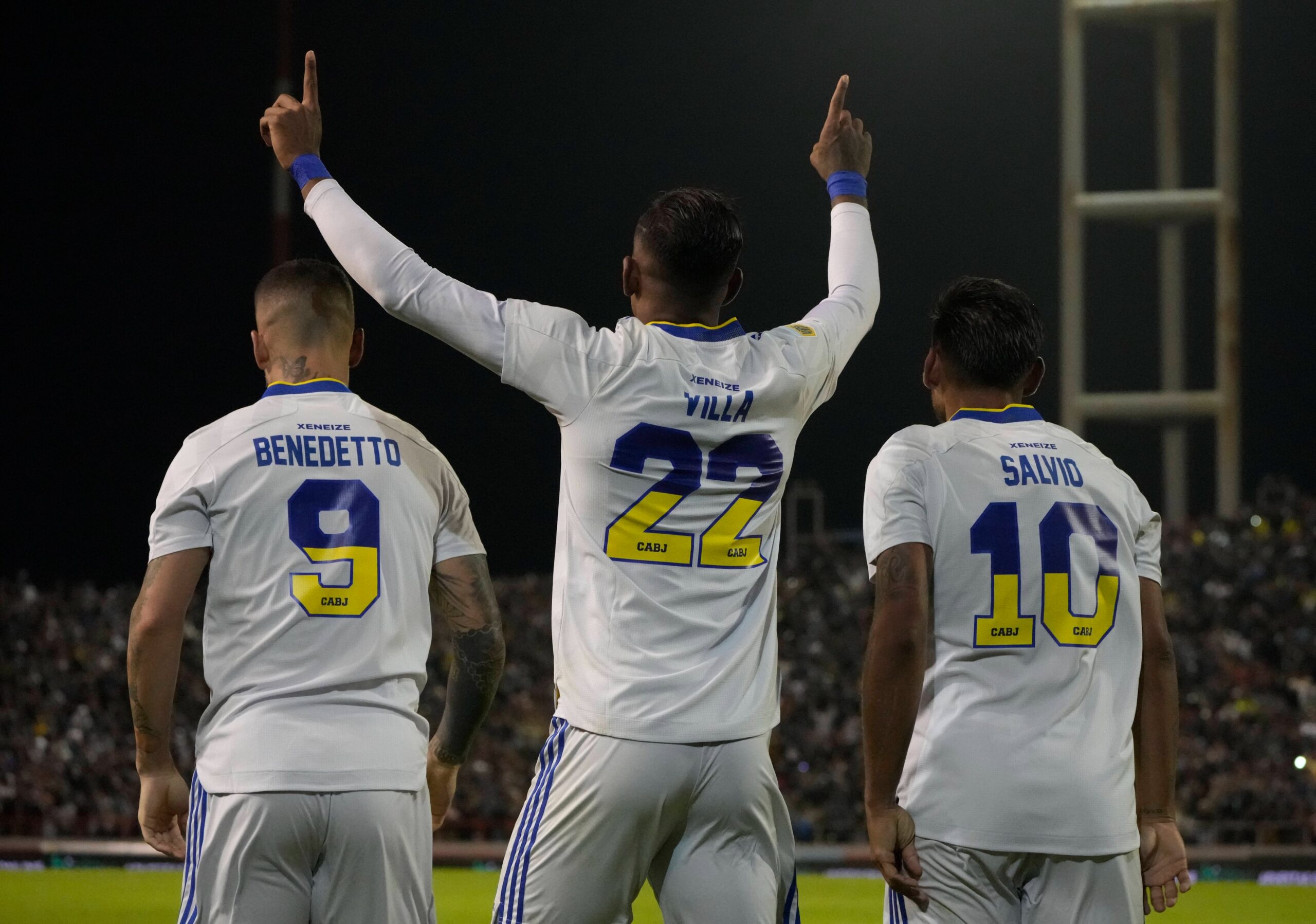 Boca venció a Aldosivi en Mar del Plata y logró su primer triunfo en el torneo