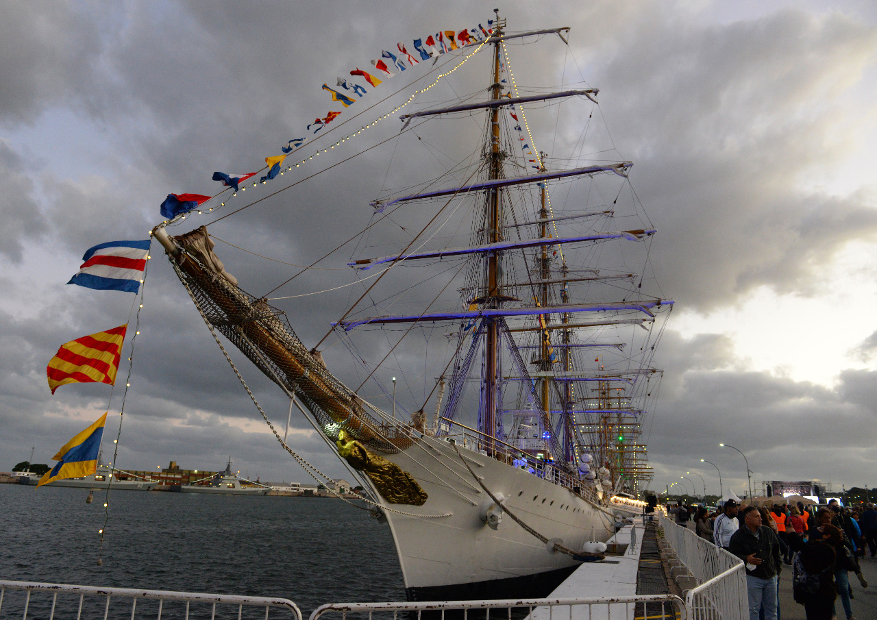 Más de cien mil personas disfrutaron del evento que reunió a las fragatas latinoamericanas en Mar del Plata