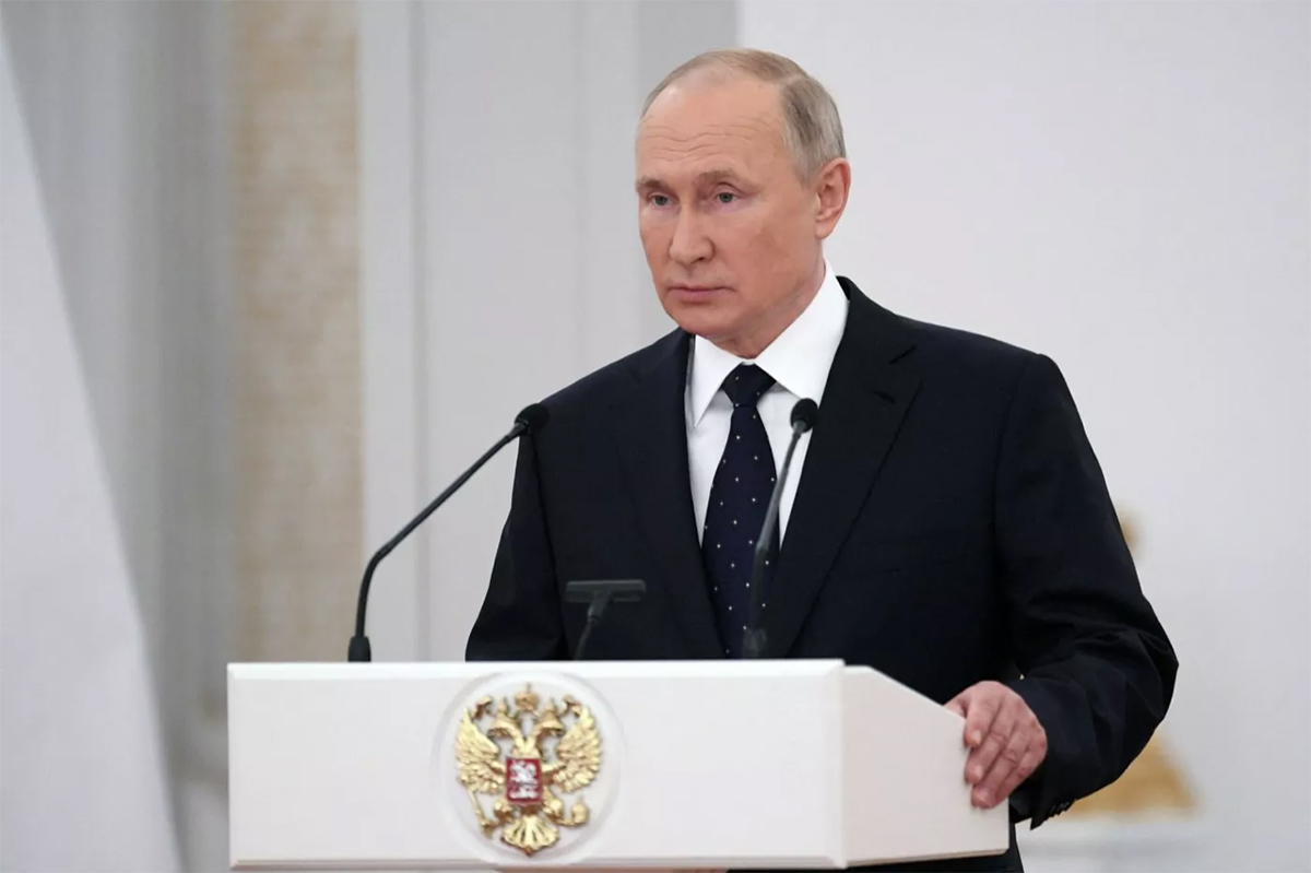 Putin califica como "éxito" la "liberación" de Mariupol pero evita asalto final a planta industrial