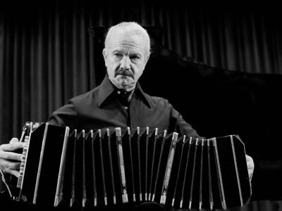 El Teatro Tronador BNA rinde homenaje a un gran ícono de la música mundial: el gran Astor Piazzolla