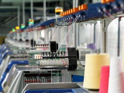 La industria textil perdió 18.333 empleados y sus precios bajaron 30,6% en el Gobierno de Javier Milei
