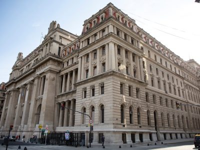 La Corte defendió su fallo sobre tierras y cuestionó los “discursos de odio”