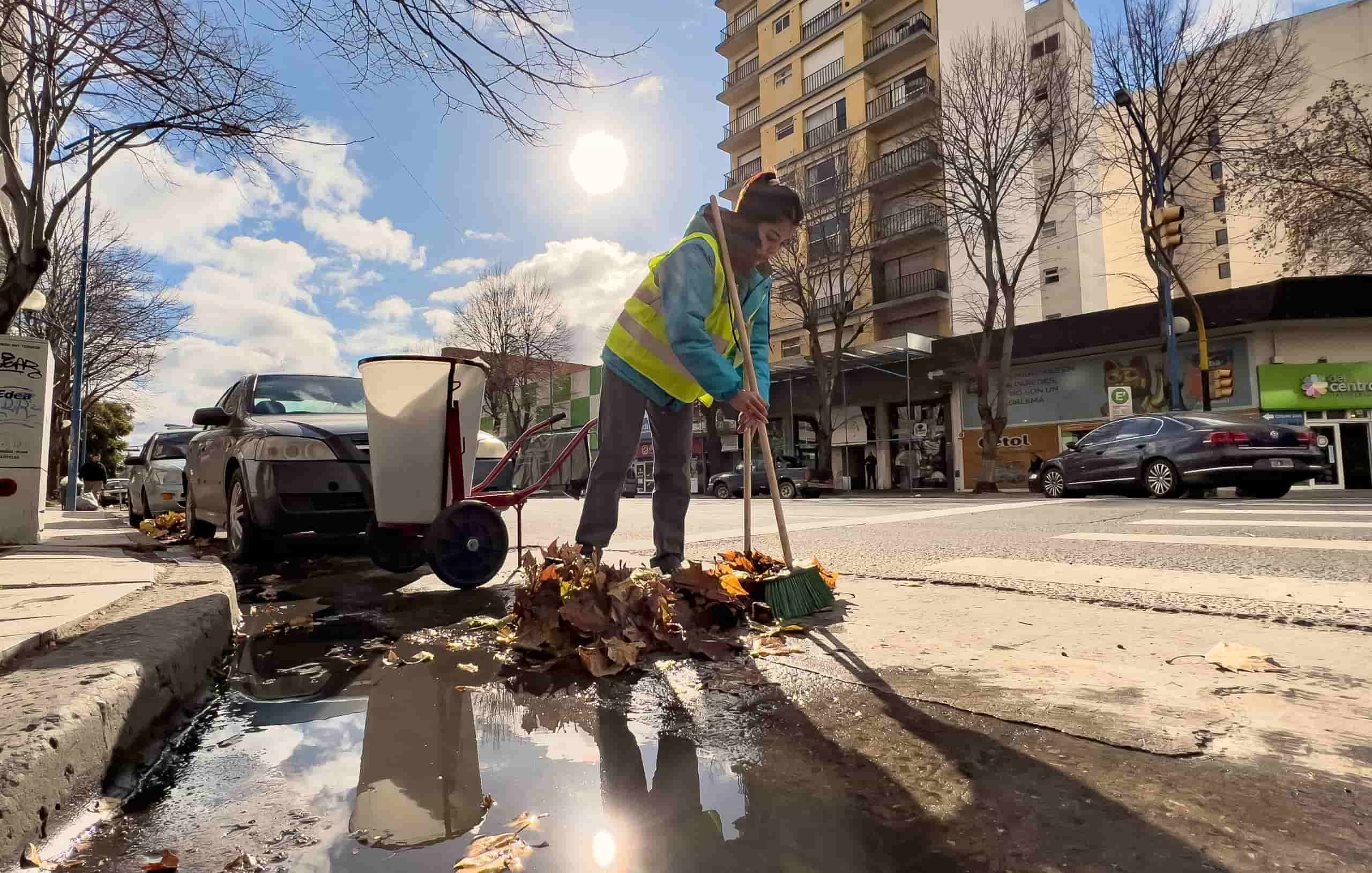Desde el 1 de enero, el Municipio refuerza los servicios de limpieza e ...