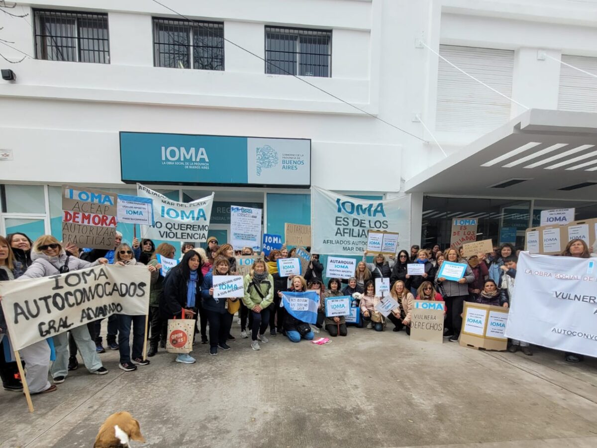 Afiliados del IOMA contra los policonsultorios de Kicillof: “Tenemos que mendigar por atención médica”