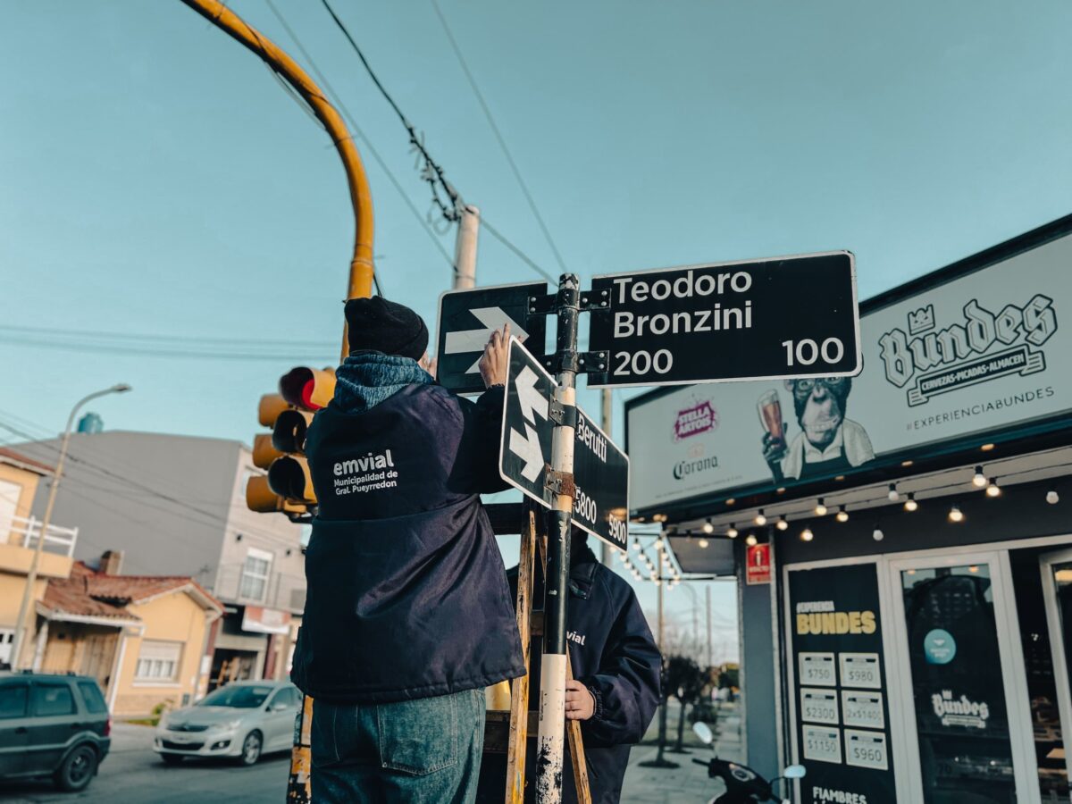 La Municipalidad implementó cambios en el sentido de circulación de calle Teodoro Bronzini