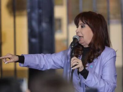 Cristina Kirchner tiene cinco días hábiles para presentarse en Comodoro Py y quedar presa