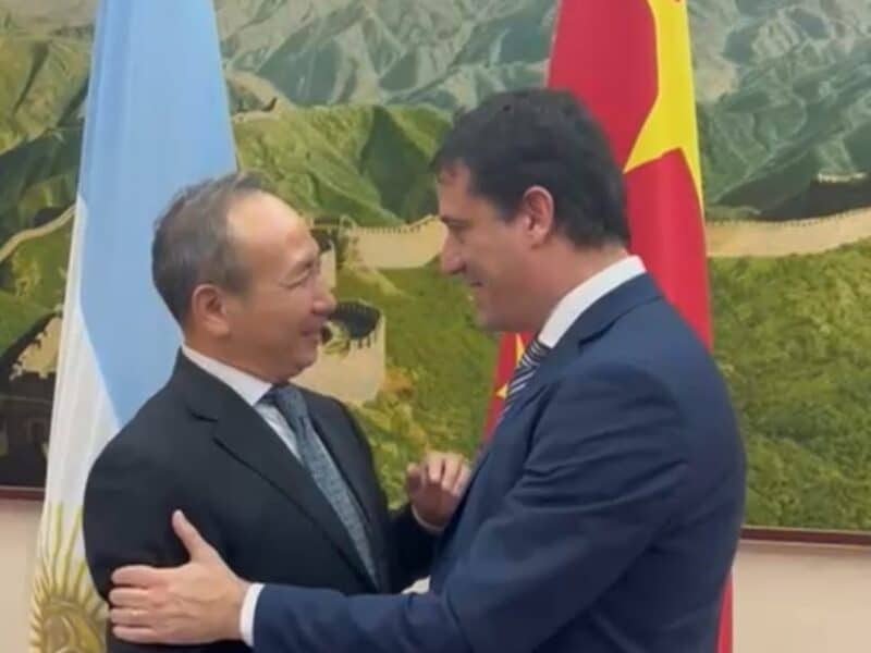 Abad participó de un encuentro con la Embajada de China