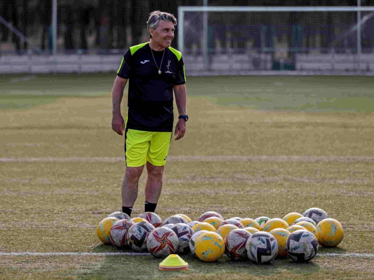 Los sistemas formativos actuales de jóvenes futbolistas adolecen de «Maestros del juego»