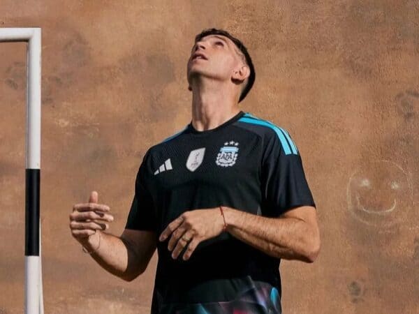 Así será la camiseta del “Dibu” Martínez para el Mundial 2026