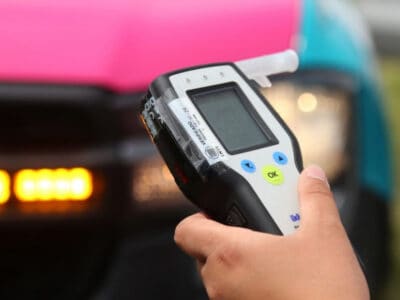 Detectan 10 personas en un auto con un conductor ebrio en Mar del Plata