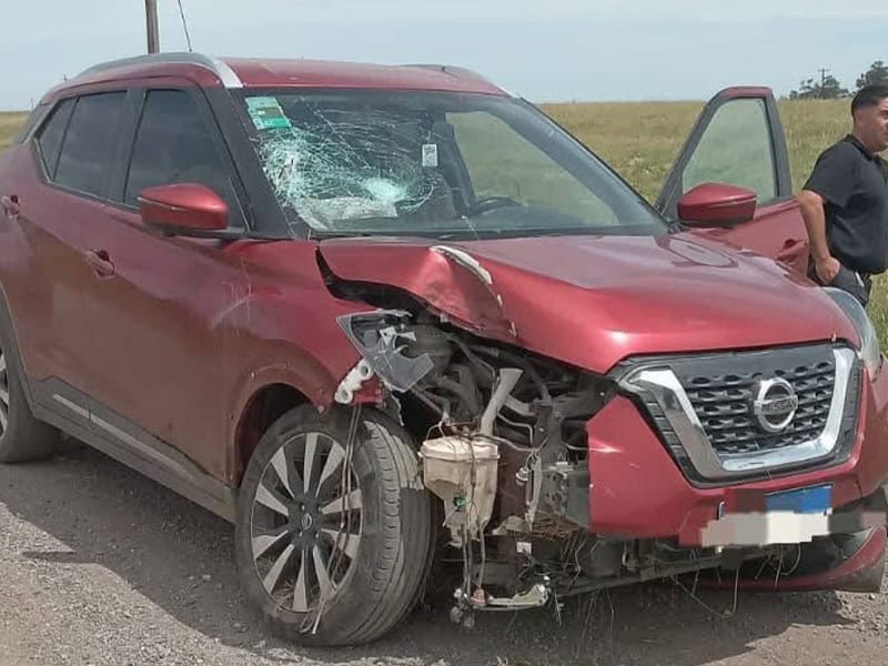 Tres penitenciarios de la Alcaidía Batán auxiliaron a un hombre que se accidentó en la Ruta 2