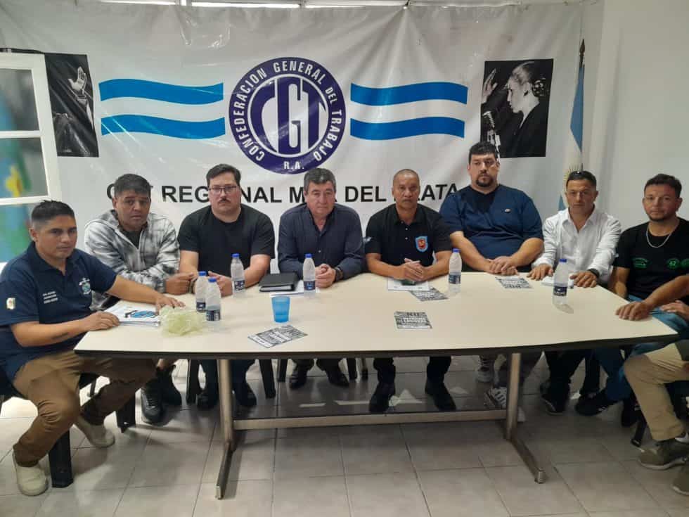 Reforma laboral: la CGT Mar del Plata realizó una conferencia junto a la Federación Marítima Portuaria y gremios