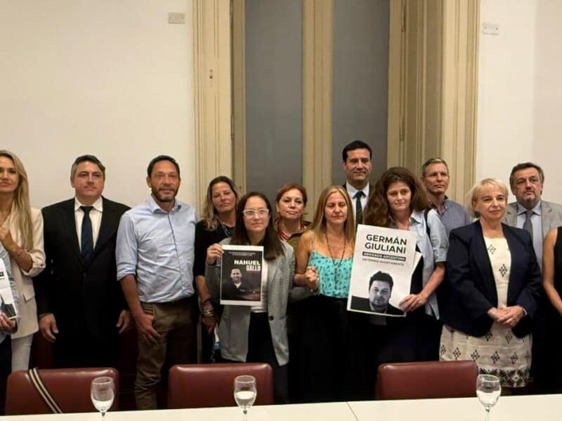 Familiares de los argentinos detenidos en Venezuela se reunieron con senadores y diputados nacionales