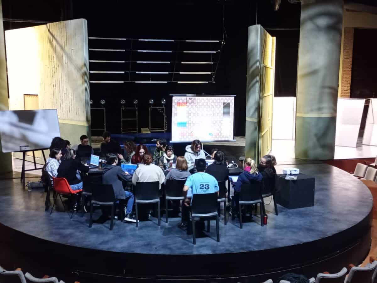 Abren inscripciones para la Escuela de Oficios Teatrales en el Teatro Tronador BNA