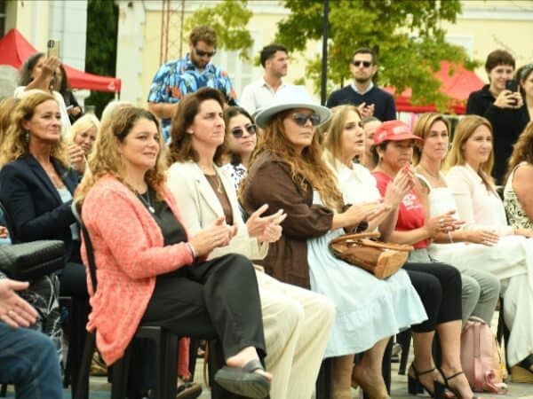 Se realizó el acto conmemorativo por el Día Internacional de la Mujer en la Plaza del Agua