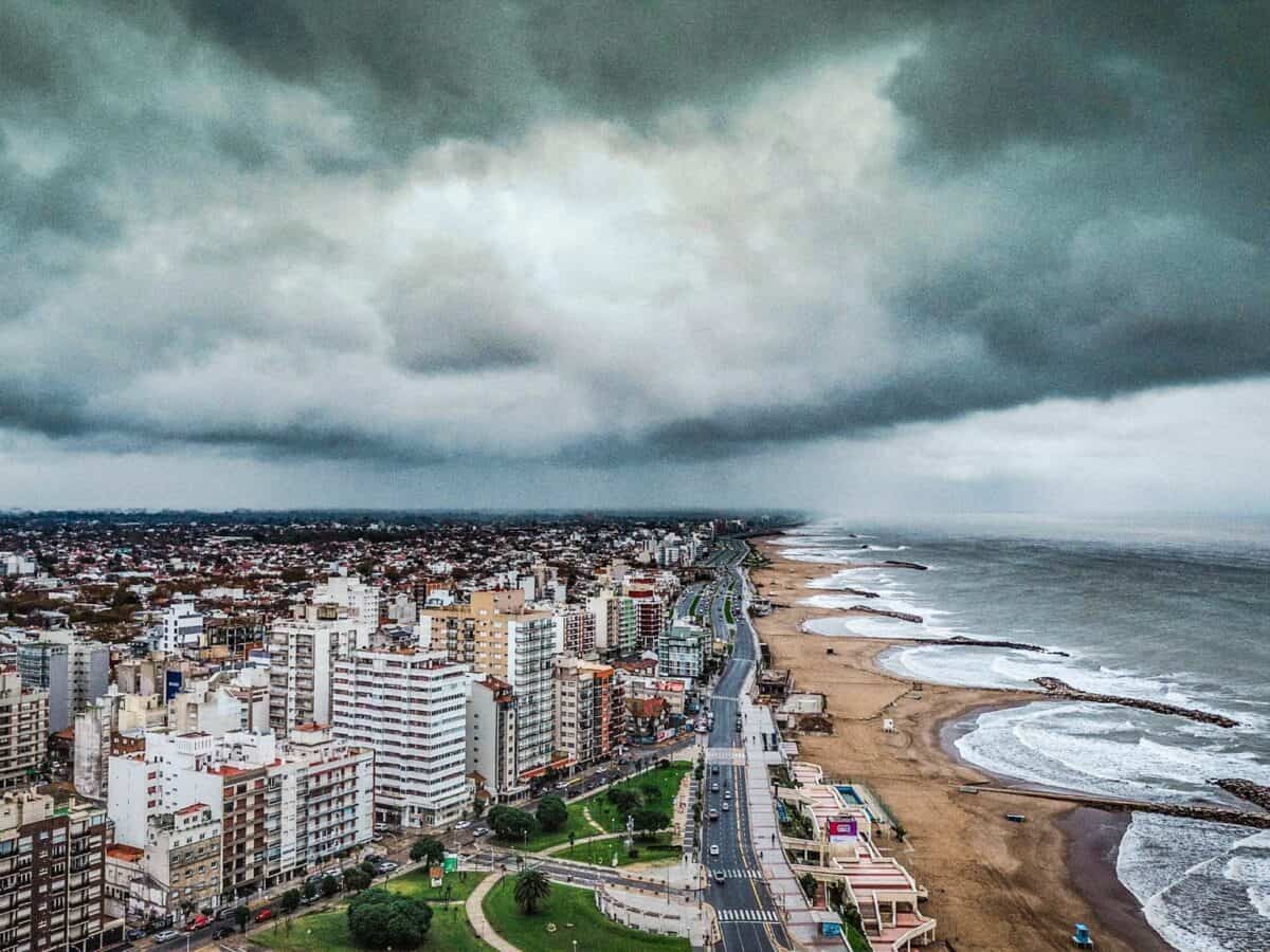 Rige alerta amarilla por tormentas en Mar del Plata