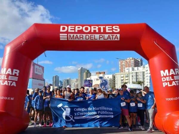 Día de la Mujer: el Colegio de Martilleros de Mar del Plata realizó una Correcaminata Solidaria