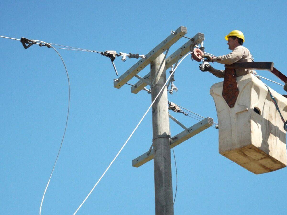 EDEA fortaleció la red eléctrica en el barrio El Marquesado y San Eduardo del Mar