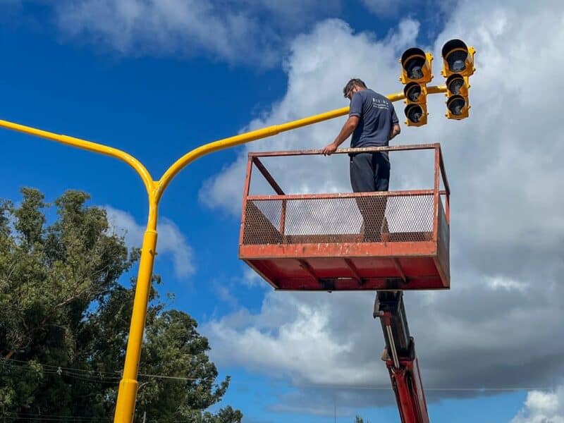 Habilitan nuevos semáforos en la avenida Jorge Newbery