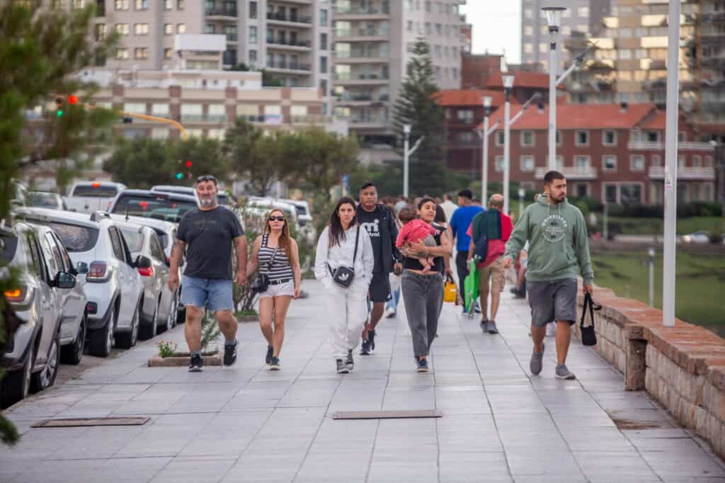 El fin de semana largo movilizó a más de 1 millón de personas que gastaron $235.008 millones