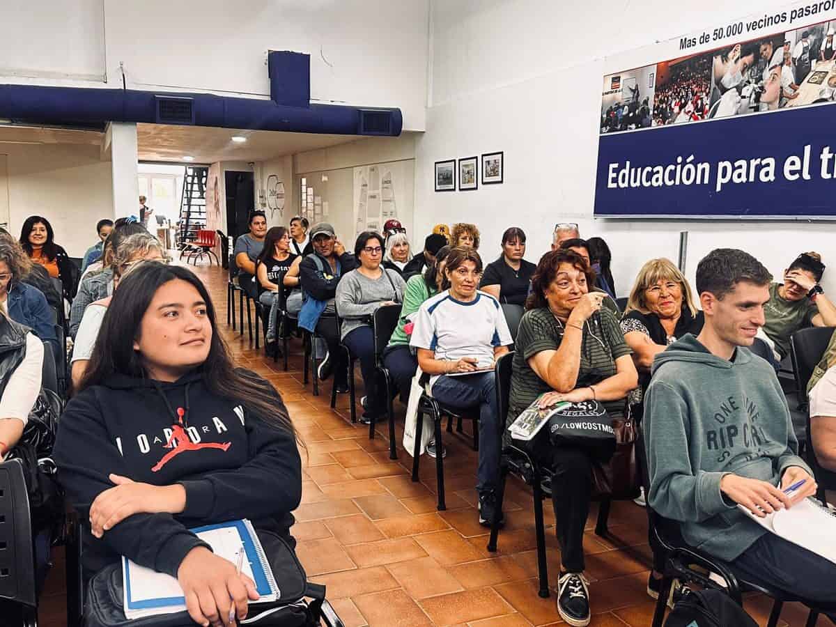 Con más de mil inscriptos, Acción Marplatense lanzó los cursos de capacitación y oficios