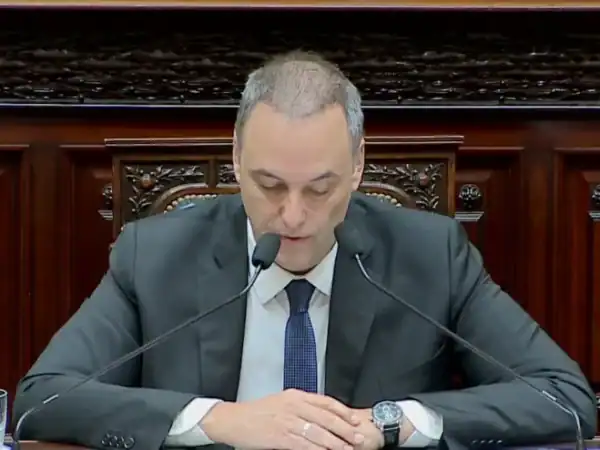 «No cometí ningún delito y voy a probarlo en la Justicia», aseguró Adorni ante Diputados