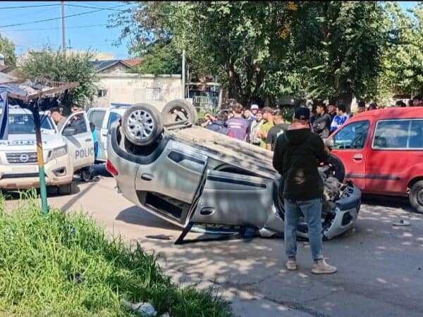 Robo y vuelco en Mar del Plata: un detenido y un prófugo