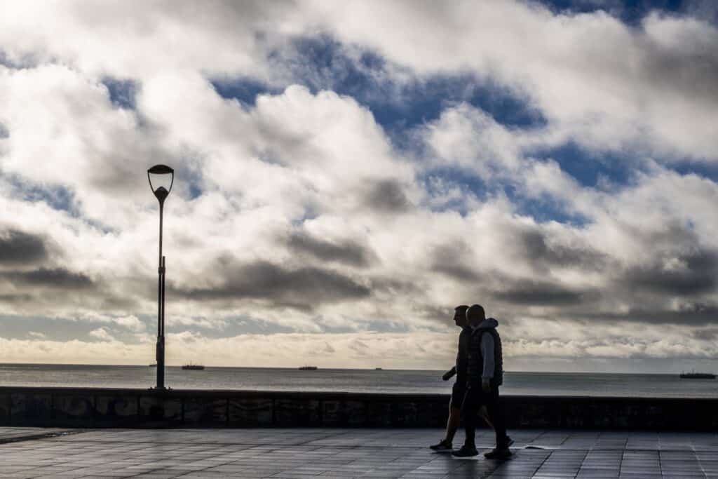 Domingo con alerta por fuertes vientos y lluvias en Mar del Plata