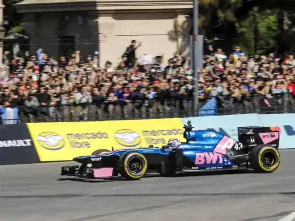 Colapinto brilló en la Ciudad de Buenos Aires con un Road Show inolvidable