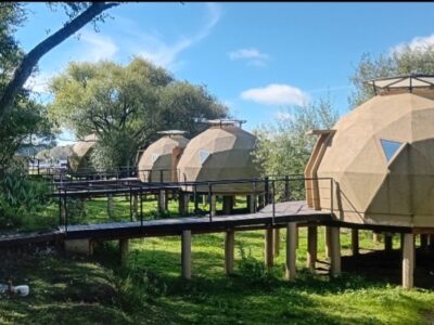 El glamping crece en la Laguna de los Padres con su propuesta turística en el complejo recreativo CRECIM