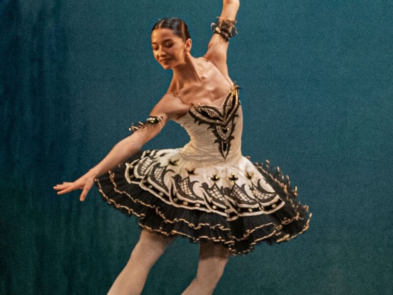 El estudio de Danzas Magenia Múgica recibirá a la bailarina del Teatro Colón Lola Múgica