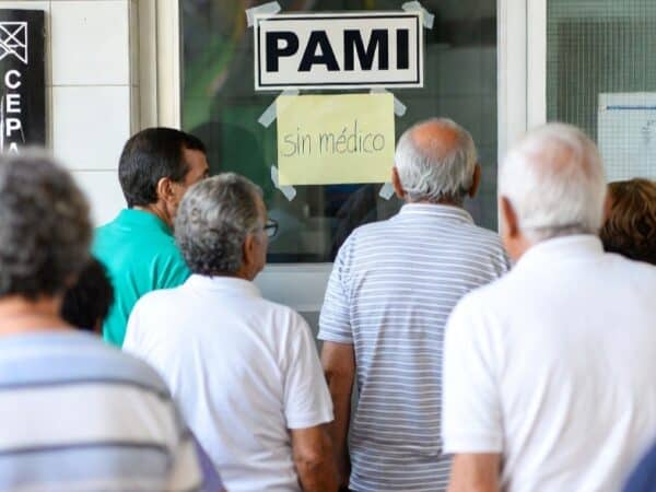 Desfinanciamiento del PAMI: El Colegio de Médicos advirtió por el riesgo de colapso en la atención de jubilados